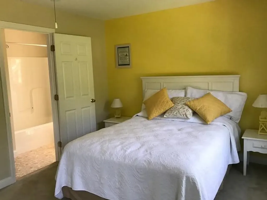 16 Heath Road Kennebunk ME 04043