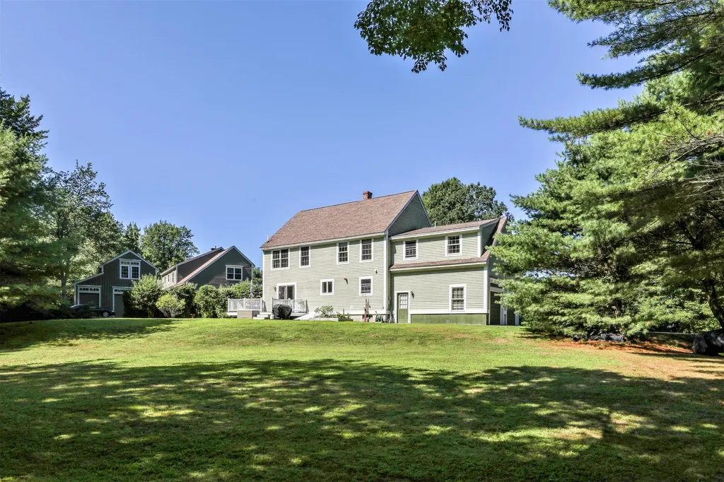 16 Heath Road Kennebunk ME 04043