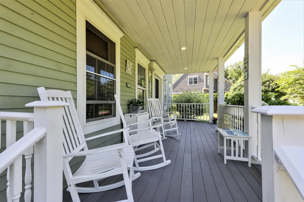 16 Heath Road Kennebunk ME 04043