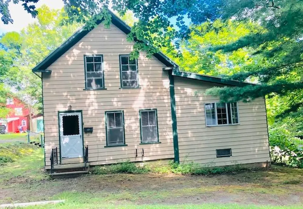 181 Oak Street Old Town ME 04468