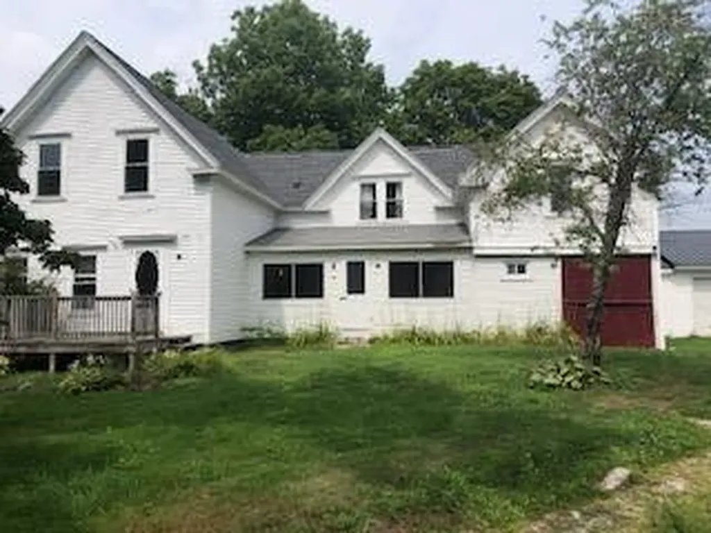 9 Main Street Franklin ME 04634