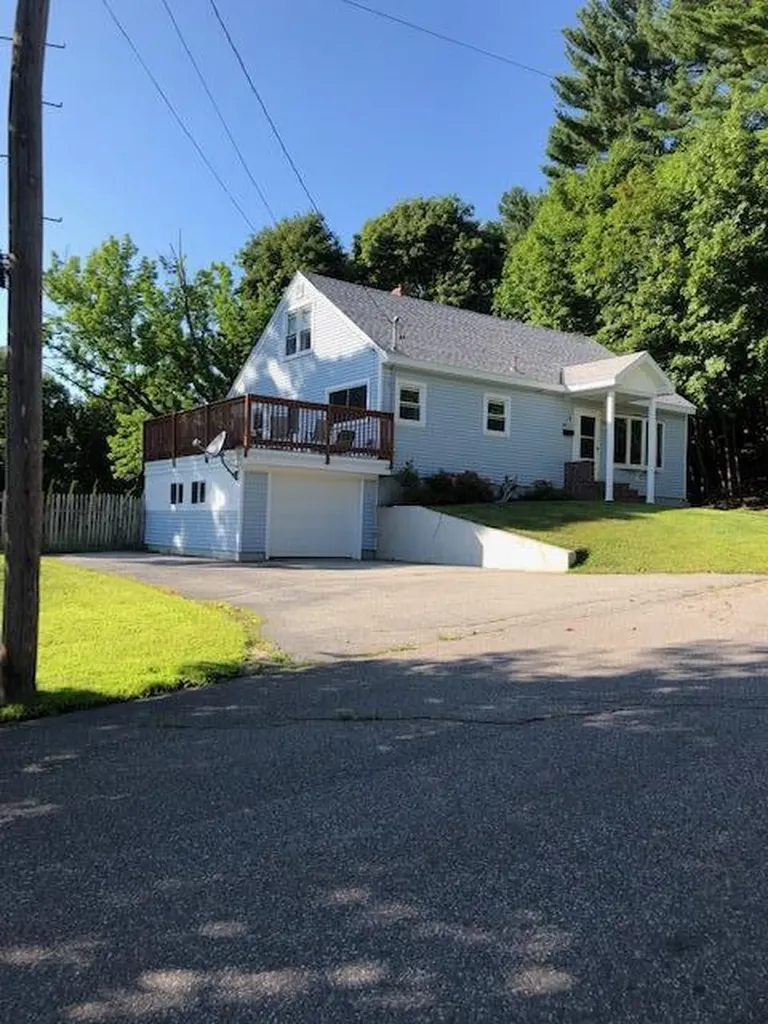 66 Albert Street Lewiston ME 04240