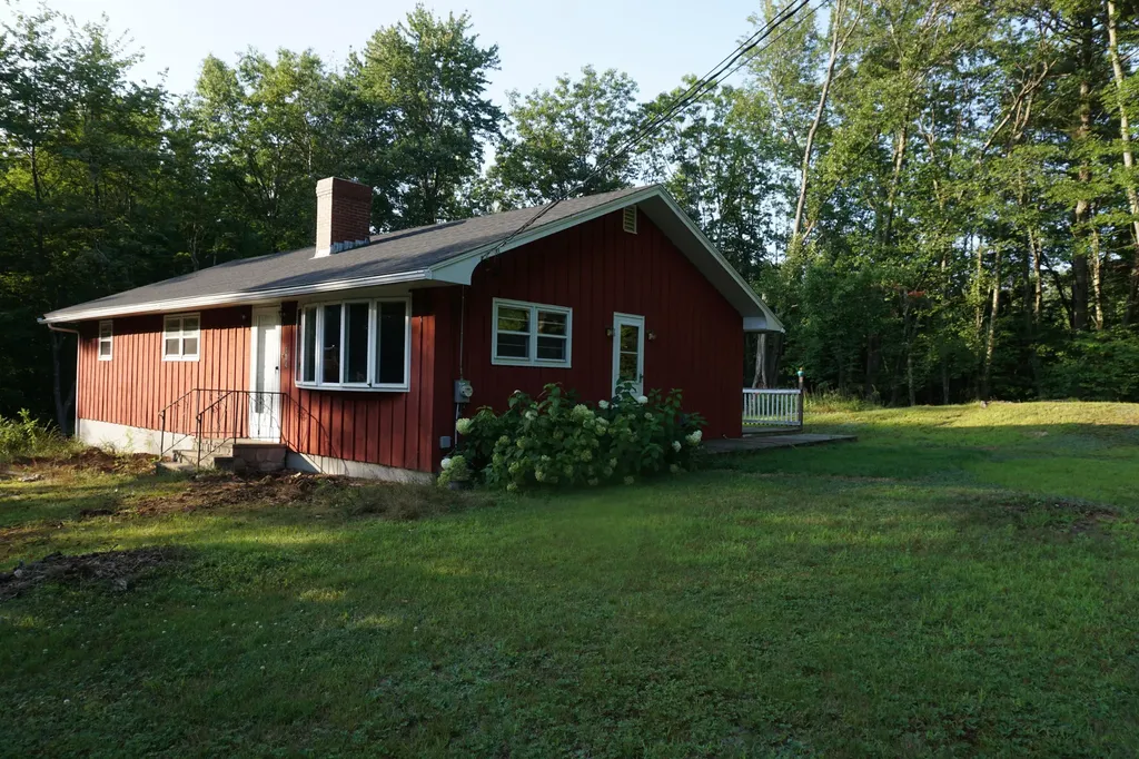 134 Grammar Road Sanford ME 04073