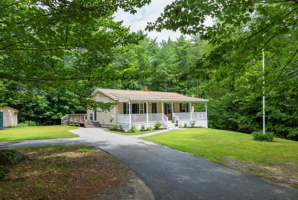4 Tamarack Lane Gray ME 04039