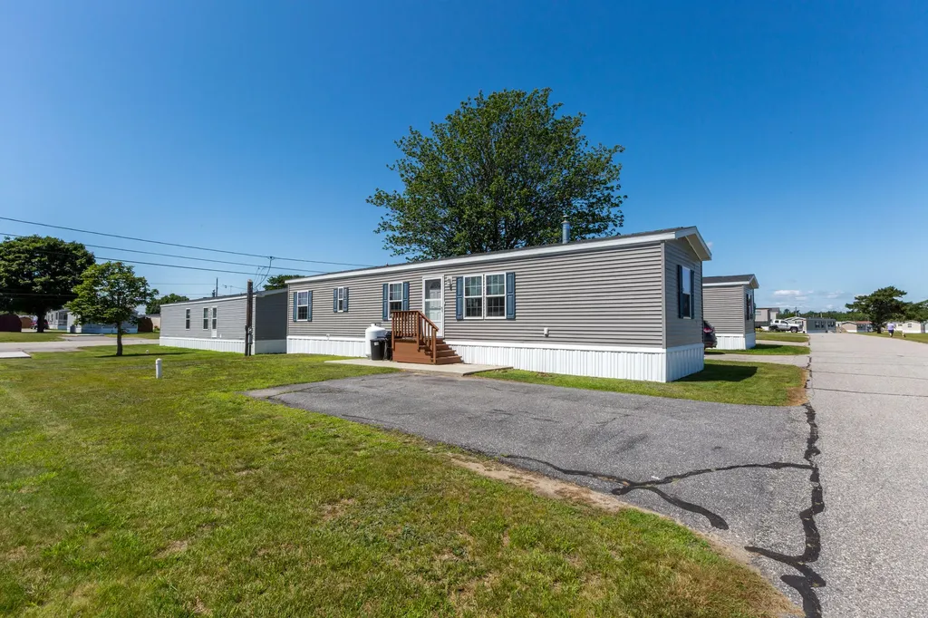 56 Linnell Circle Brunswick ME 04011