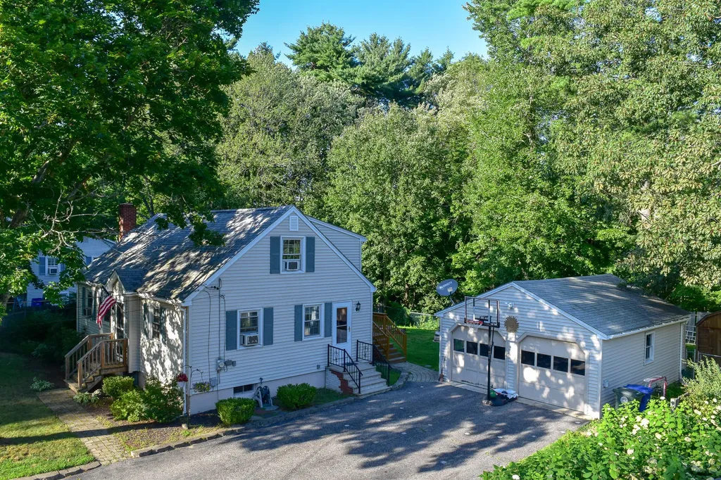 175 Puritan Drive Westbrook ME 04092