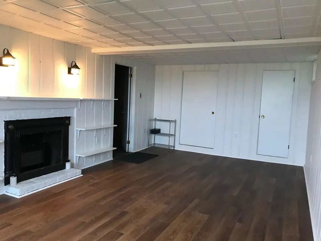 90 W Meadow Road Rockland ME 04841