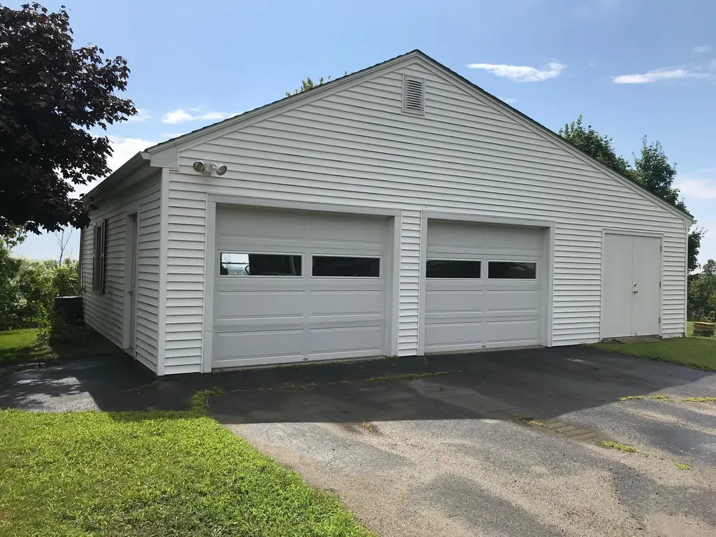 90 W Meadow Road Rockland ME 04841