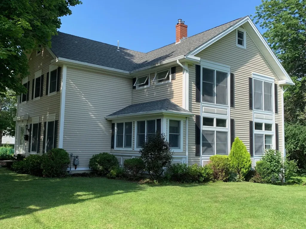 35 Summit Avenue Bangor ME 04401
