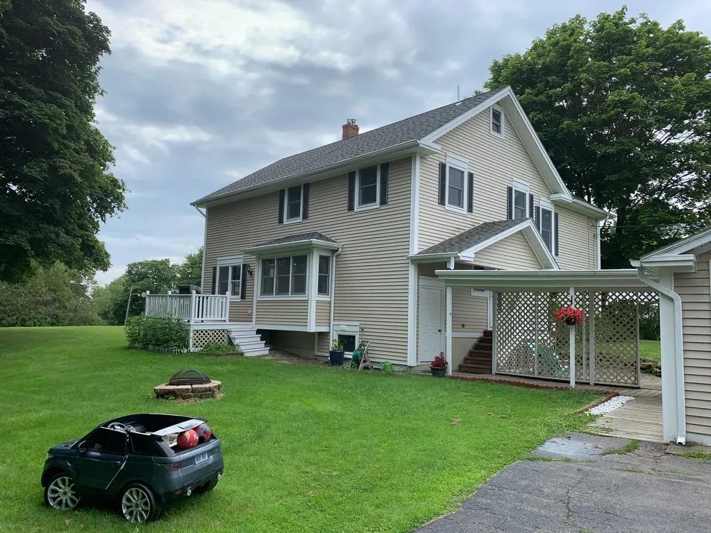 35 Summit Avenue Bangor ME 04401