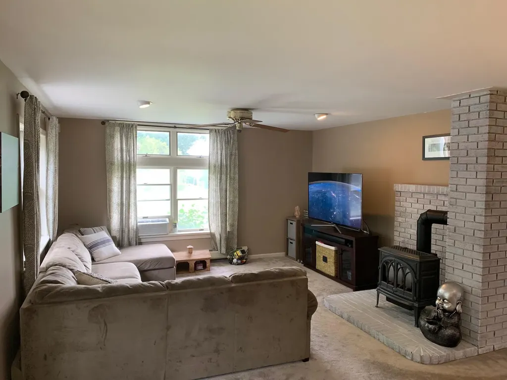 35 Summit Avenue Bangor ME 04401