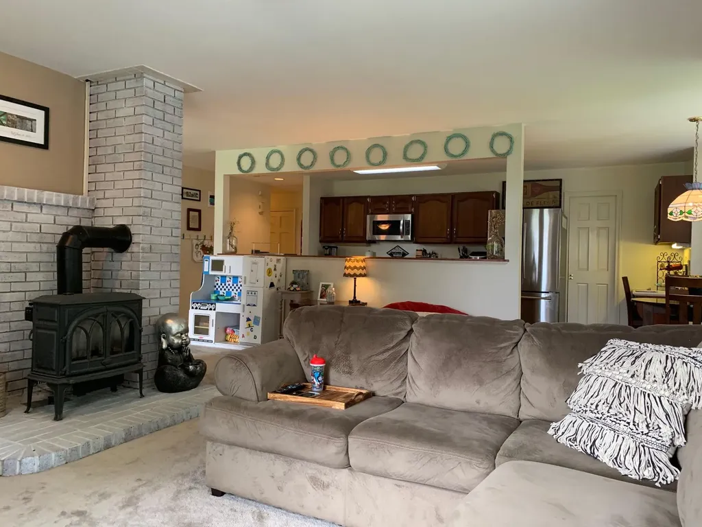 35 Summit Avenue Bangor ME 04401