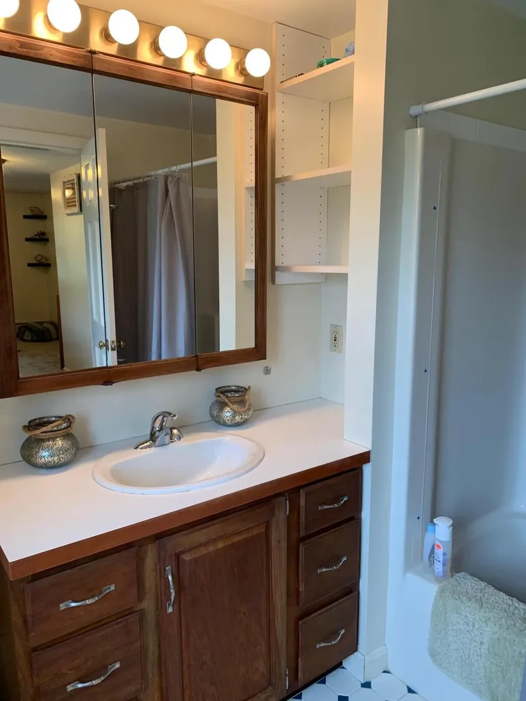 35 Summit Avenue Bangor ME 04401