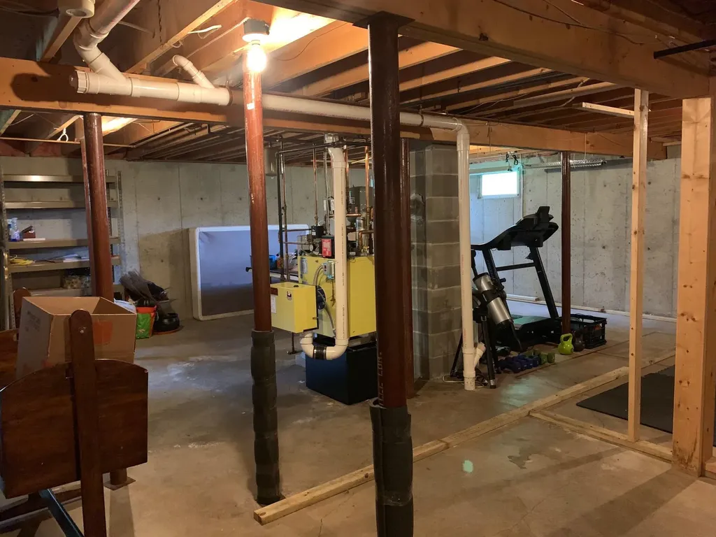 35 Summit Avenue Bangor ME 04401