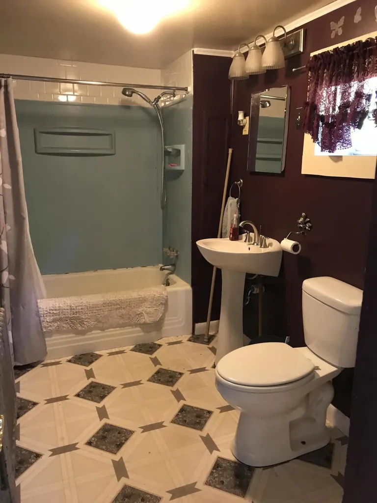 13 Green Street Eastport ME 04631