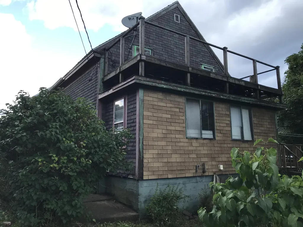 13 Green Street Eastport ME 04631