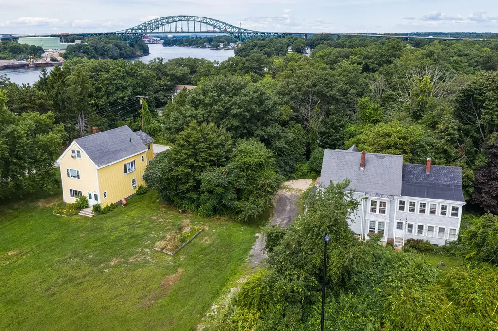 12-18 Oak Terrace Kittery ME 03904