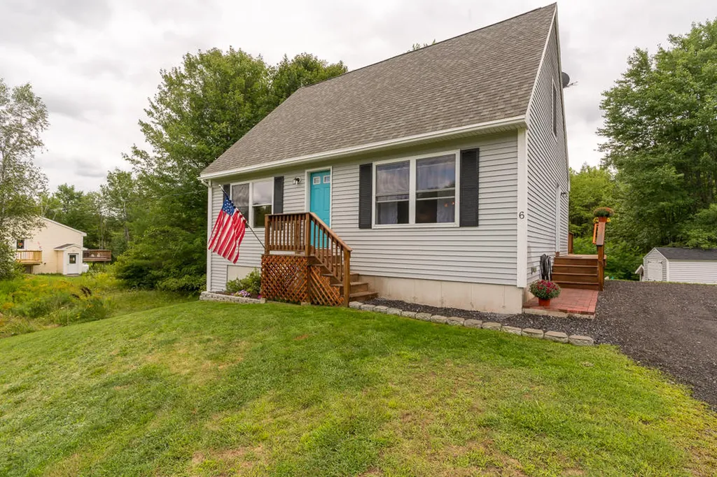 6 Cardinal Lane Windham ME 04062