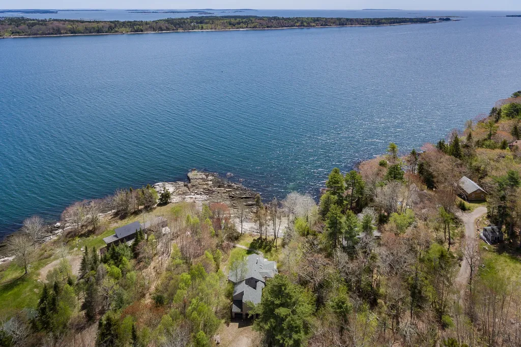 150 Moxie Road Bristol ME 04564