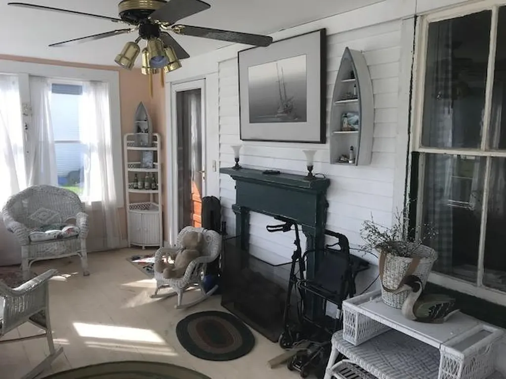 72 Boynton Street Eastport ME 04631