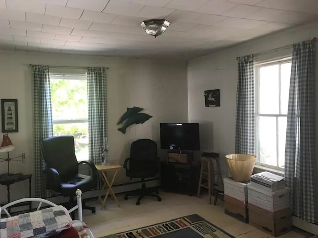 72 Boynton Street Eastport ME 04631