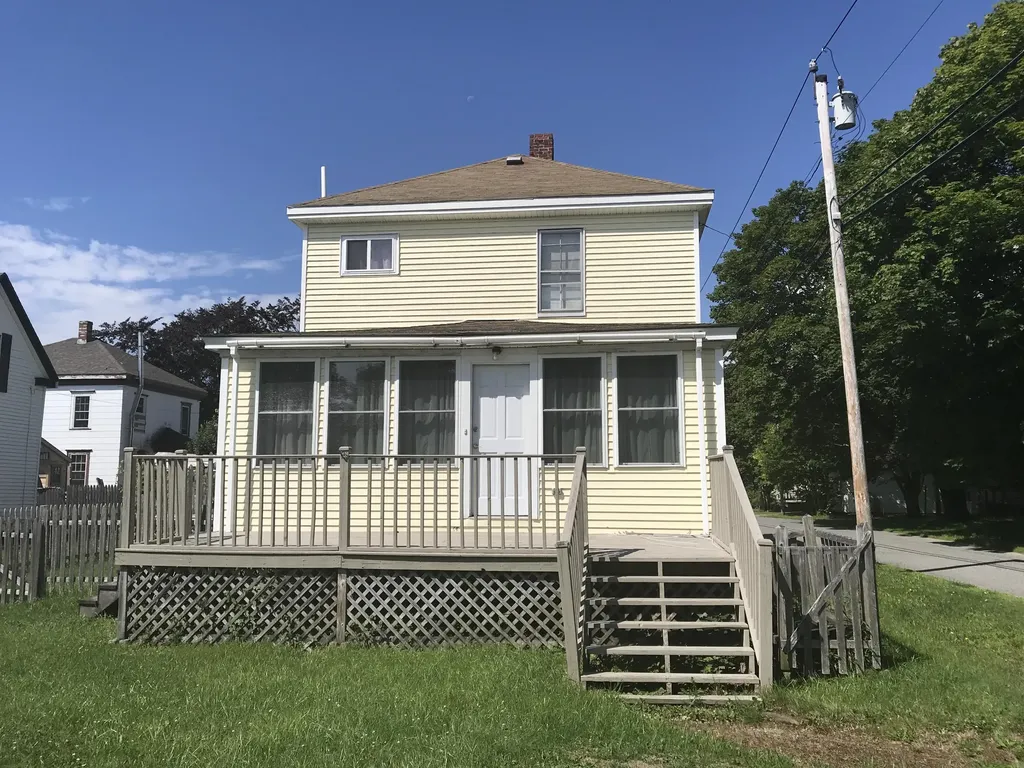 72 Boynton Street Eastport ME 04631