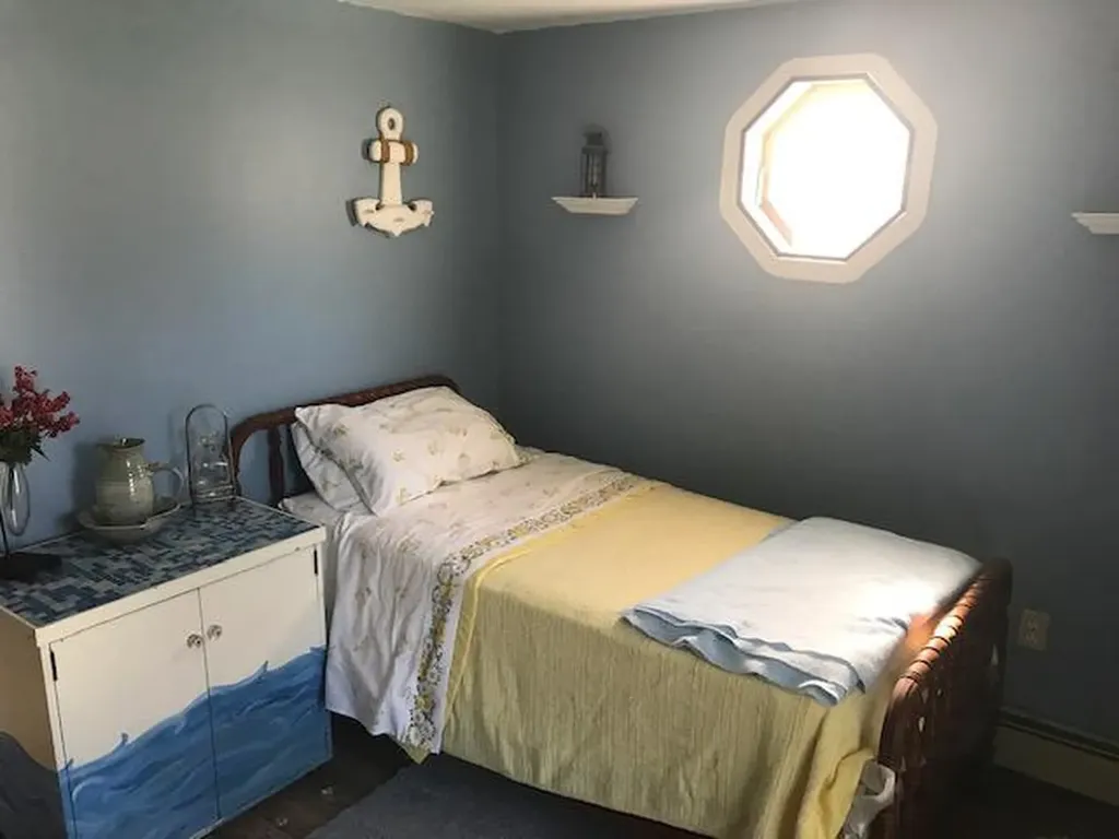 72 Boynton Street Eastport ME 04631