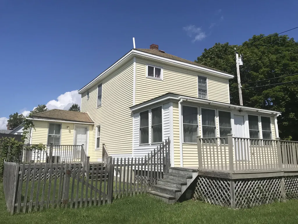 72 Boynton Street Eastport ME 04631