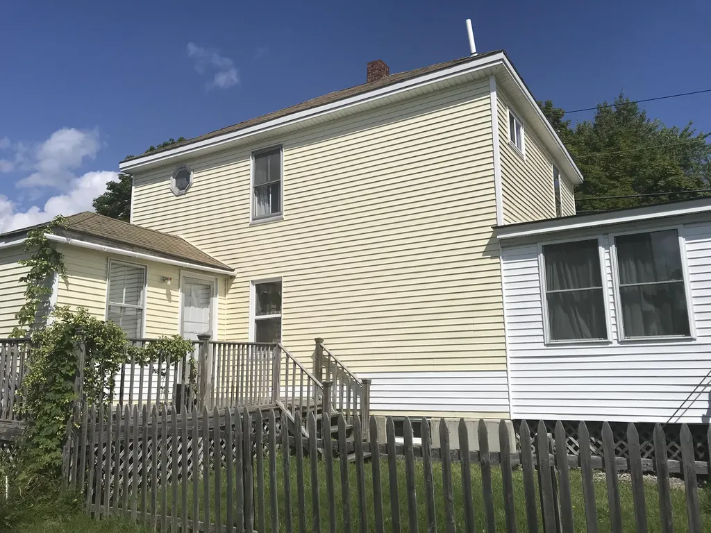 72 Boynton Street Eastport ME 04631