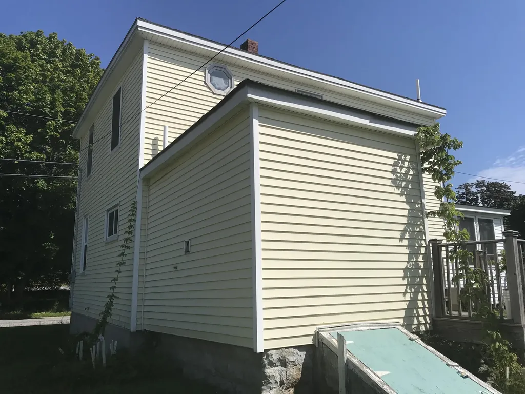 72 Boynton Street Eastport ME 04631