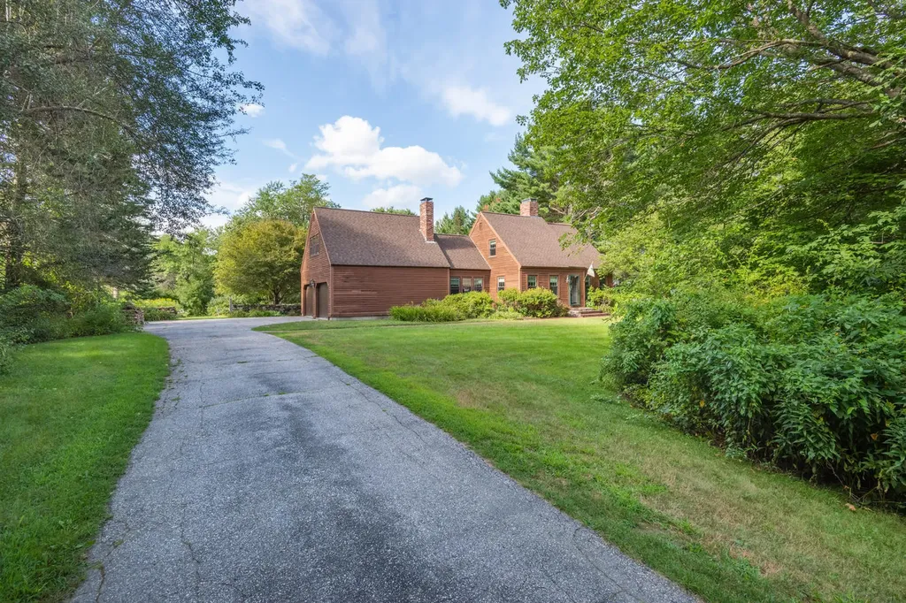 20 Eben Hill Road Yarmouth ME 04096