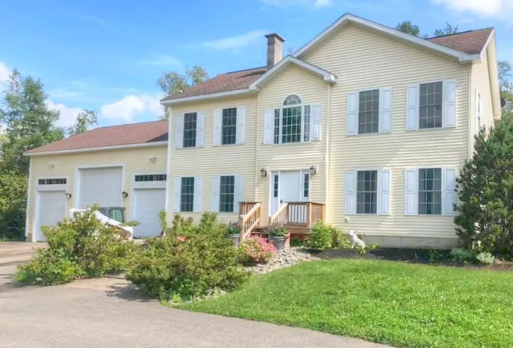 565 Elm Street Newport ME 04953