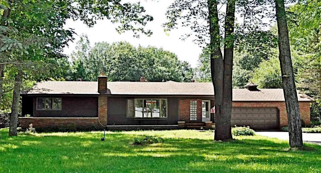 352 Lewiston Road Topsham ME 04086