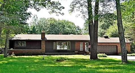 352 Lewiston Road Topsham ME 04086