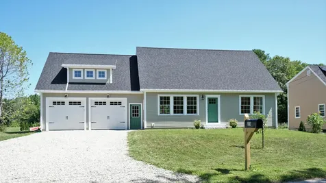 23 Cove Road Freeport ME 04032