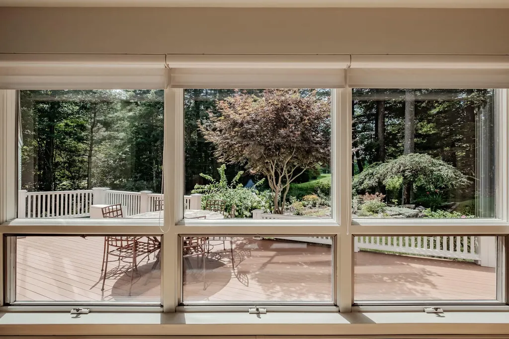 2 Pinehurst Lane Falmouth ME 04105