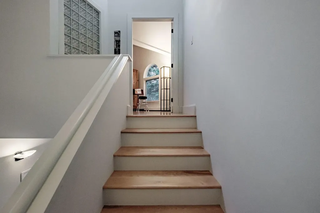 2 Pinehurst Lane Falmouth ME 04105