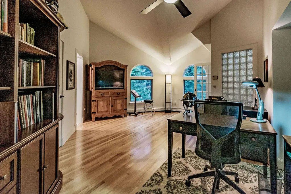 2 Pinehurst Lane Falmouth ME 04105