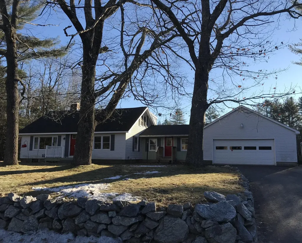 706 Hallowell Road Durham ME 04222