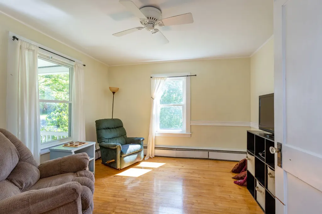 549 Main Street Monmouth ME 04259
