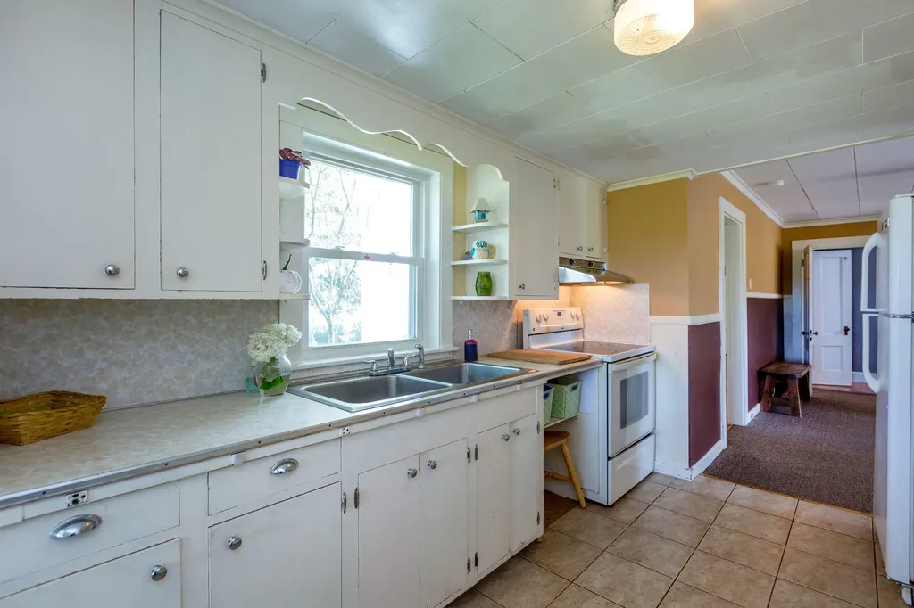 549 Main Street Monmouth ME 04259