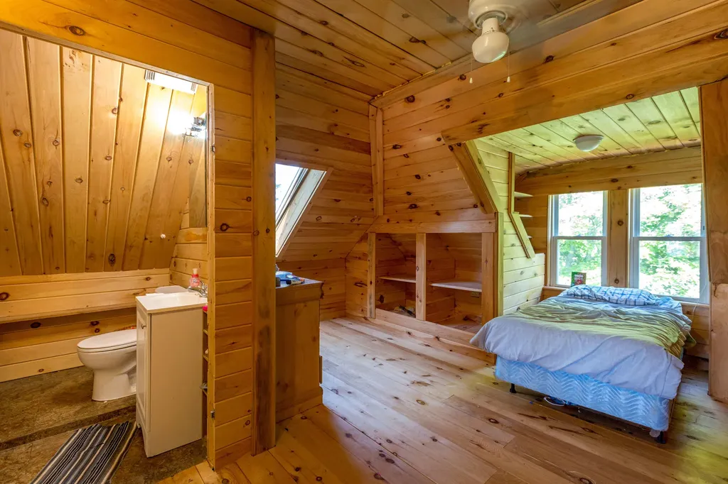 549 Main Street Monmouth ME 04259