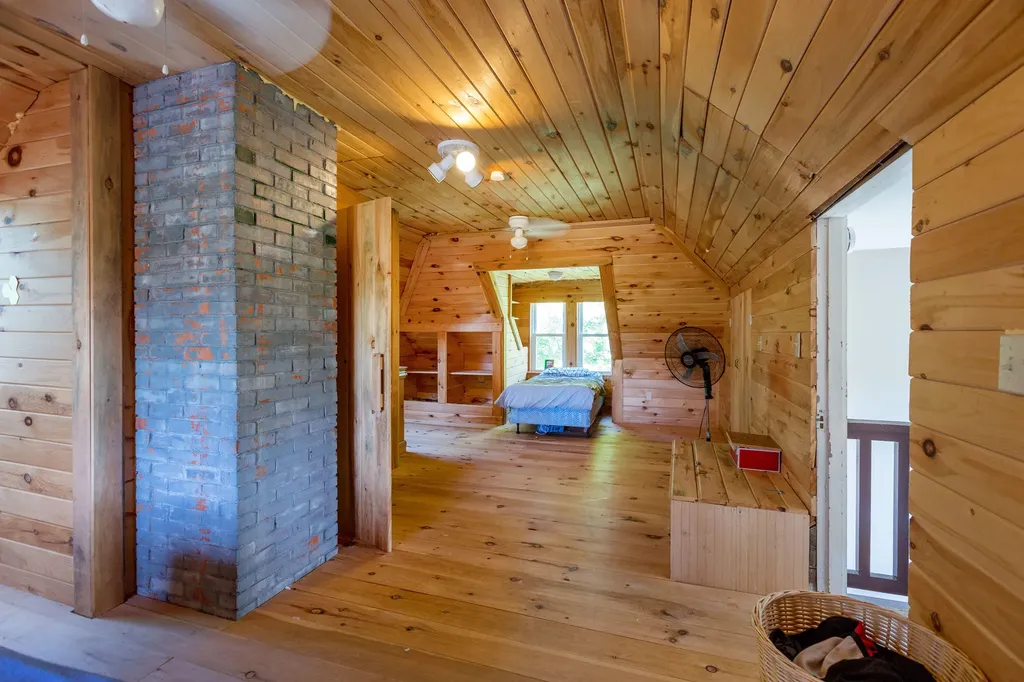 549 Main Street Monmouth ME 04259