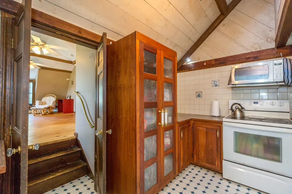 549 Main Street Monmouth ME 04259