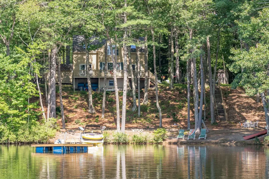 7 Hummingbird Lane Windham ME 04062