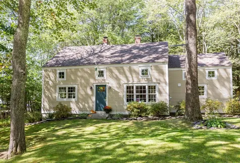 140 Old Blue Point Road Scarborough ME 04074