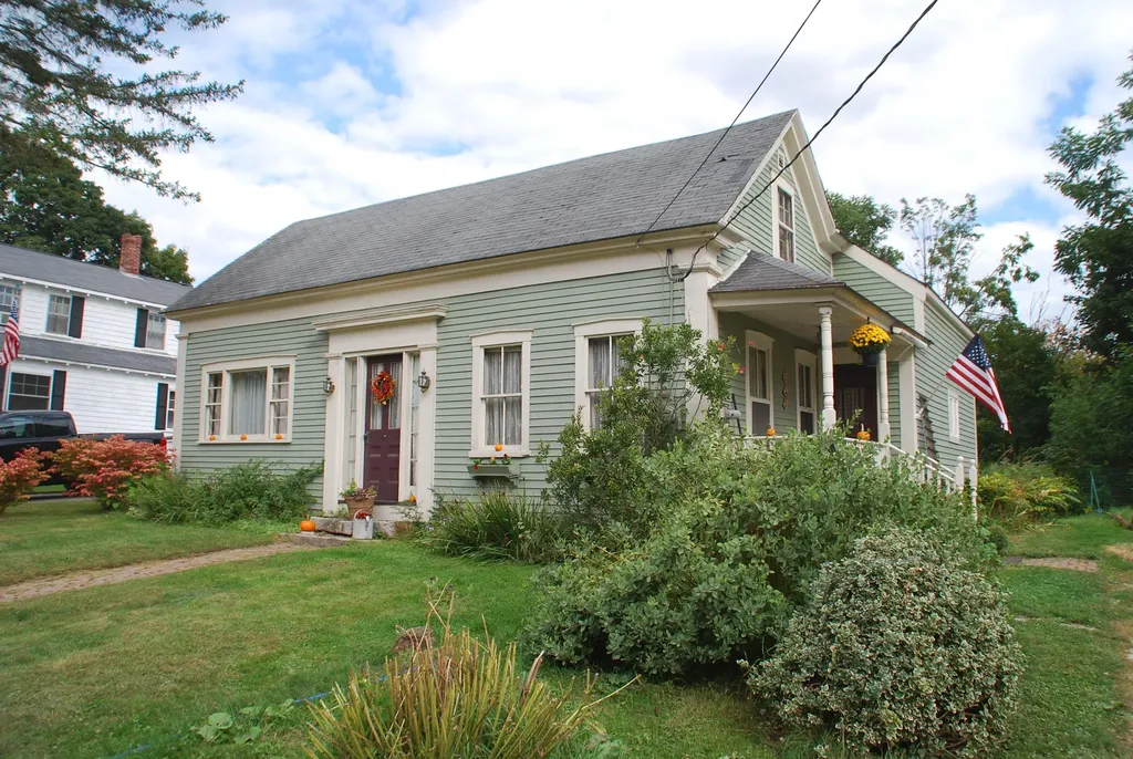 20 Pleasant Street South Berwick ME 03908