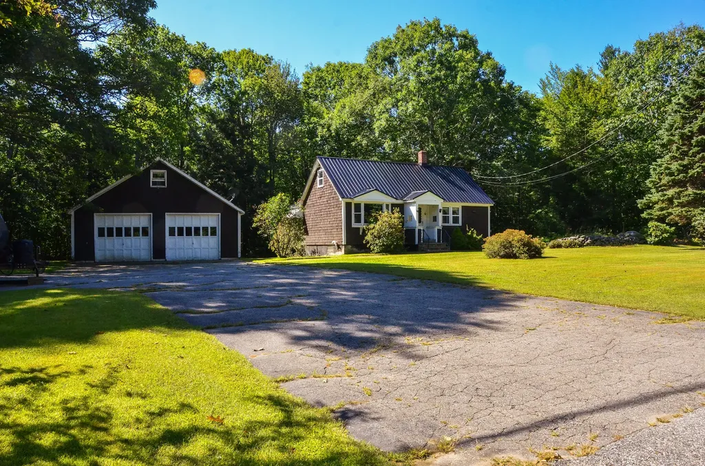 233 S Belfast Road Windsor ME 04363