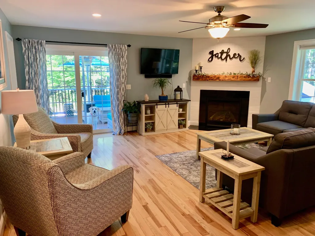 13 Strawberry Patch Lane Freeport ME 04032