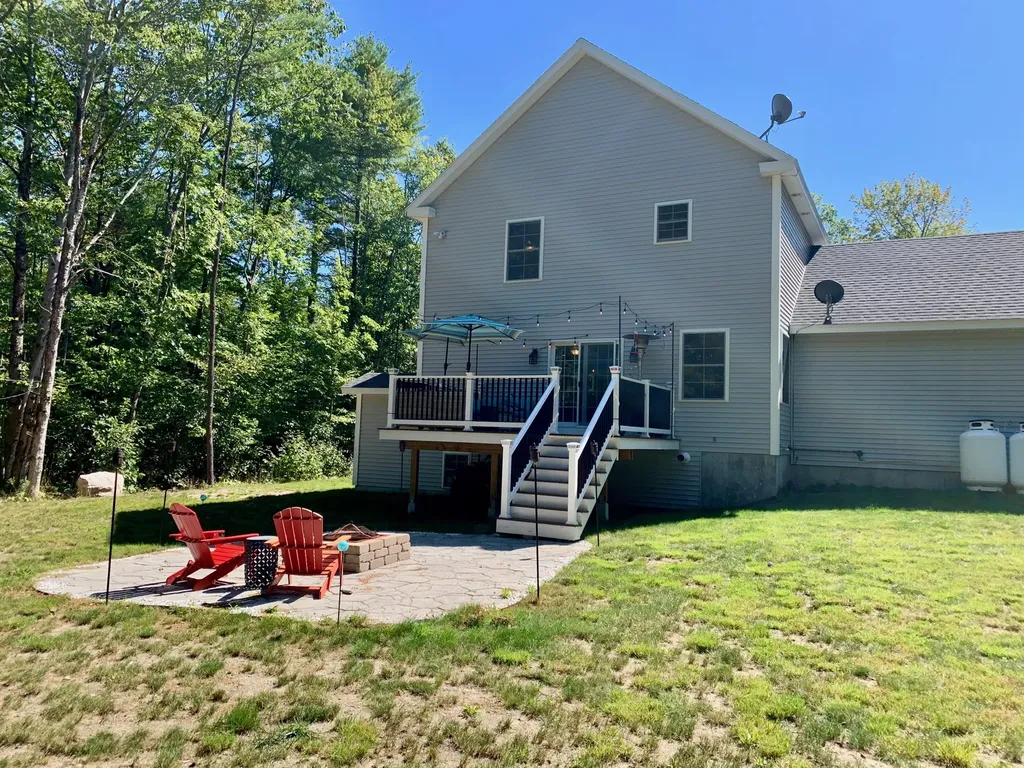 13 Strawberry Patch Lane Freeport ME 04032